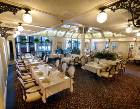 Party Catering Winnipeg - Intimate Dining - Bailey's Restaurant & Lounge